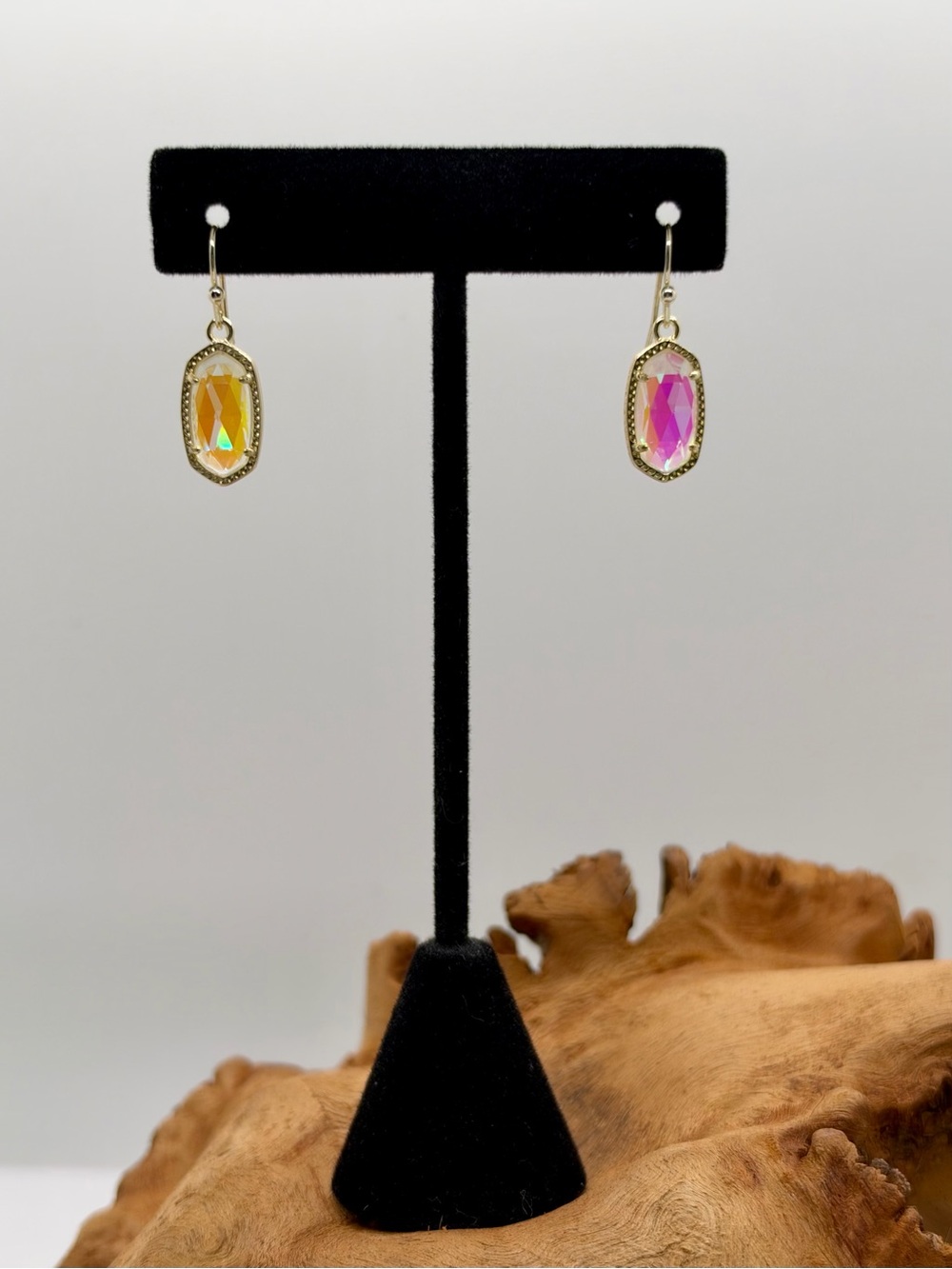 Kendra Scott Gold Lee Earrings in Dichroic Glass